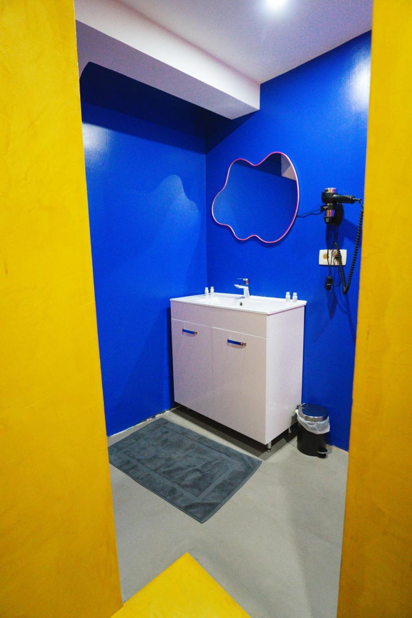 Capsule Boogie-Woogie - Jacuzzi - Sauna - Billard - Jeux - Ecran Geant - Filet Suspendu - Netflix La Louvière Exterior foto